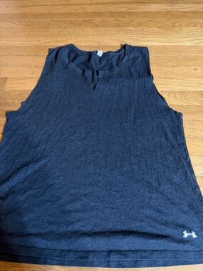 Under Armour Heat Gear Women’s Dark Grey Sleeveless Performance Tank